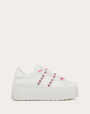 ROCKSTUD UNTITLED女士多色铆钉装饰小牛皮厚底运动鞋