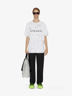 GIVENCHY LOGO超大版型破洞效果T恤