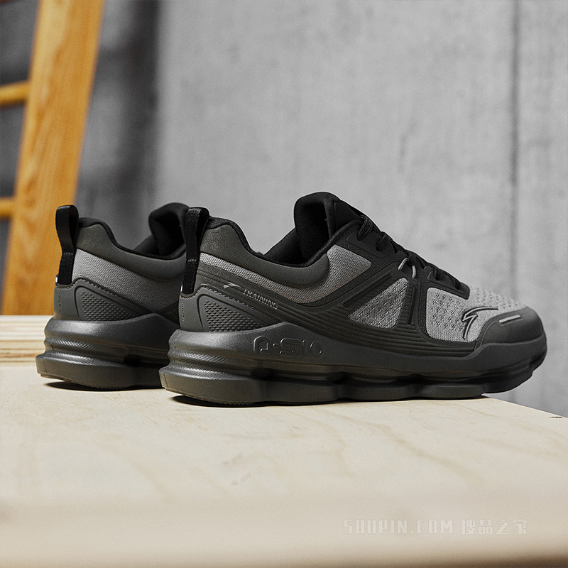 安踏神行5 PRO男子综训鞋