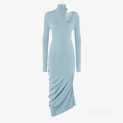 连衣裙 浅蓝色棉布和桑蚕丝连衣裙