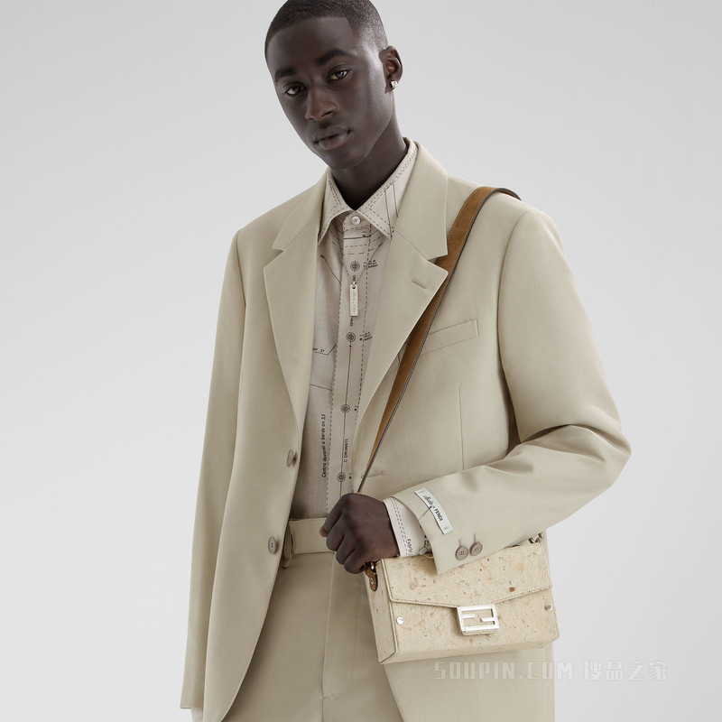 Baguette Soft Trunk Kengo Kuma x FENDI 原色瓦希纸和麂皮手袋