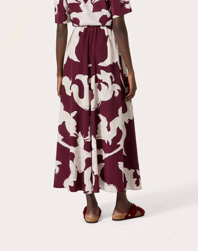 鹰头狮图案真丝迷笛长裙