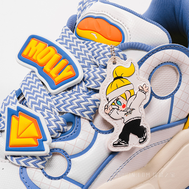 安踏特香包-泡泡玛特联名男子板鞋