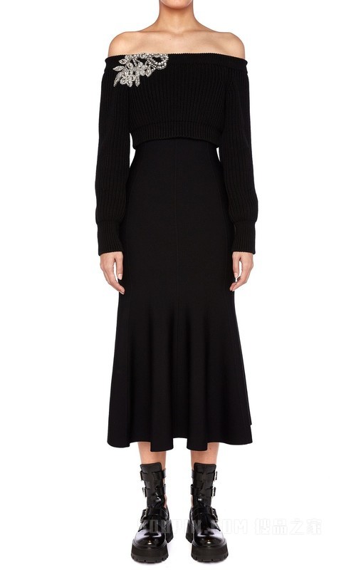 Black knitted dress with embroidered shoulder motif