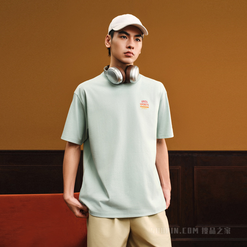 安踏冷萃TEE | 运动复古男子遮热凉感短袖针织衫