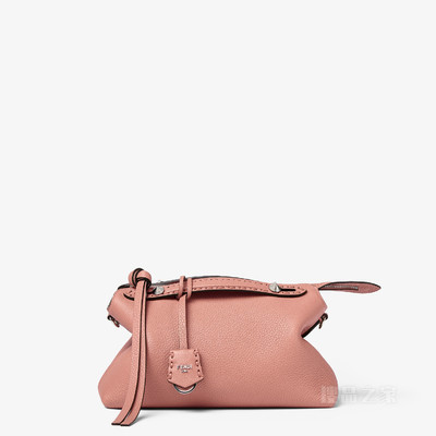 By The Way Selleria中号手袋 淡粉红色Selleria手袋