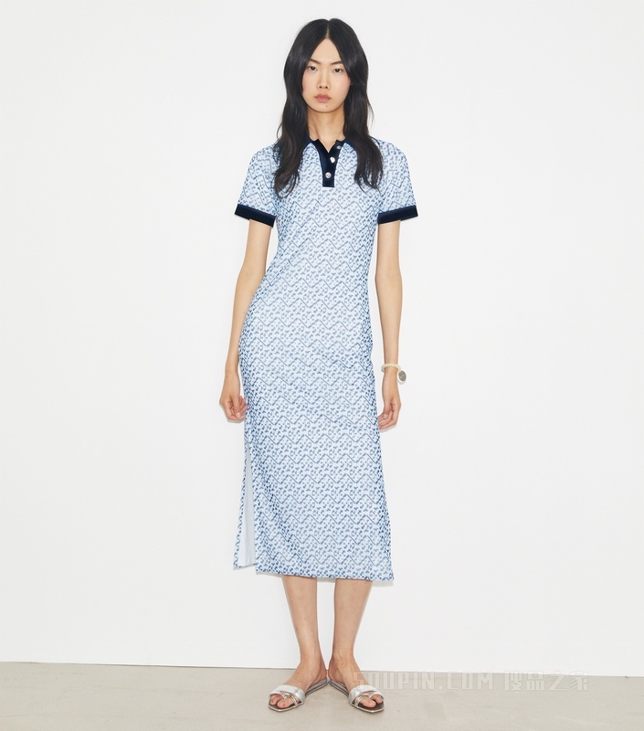 T Monogram Polo 式连衣裙 以浅蓝色为底色的 T Monogram 图案