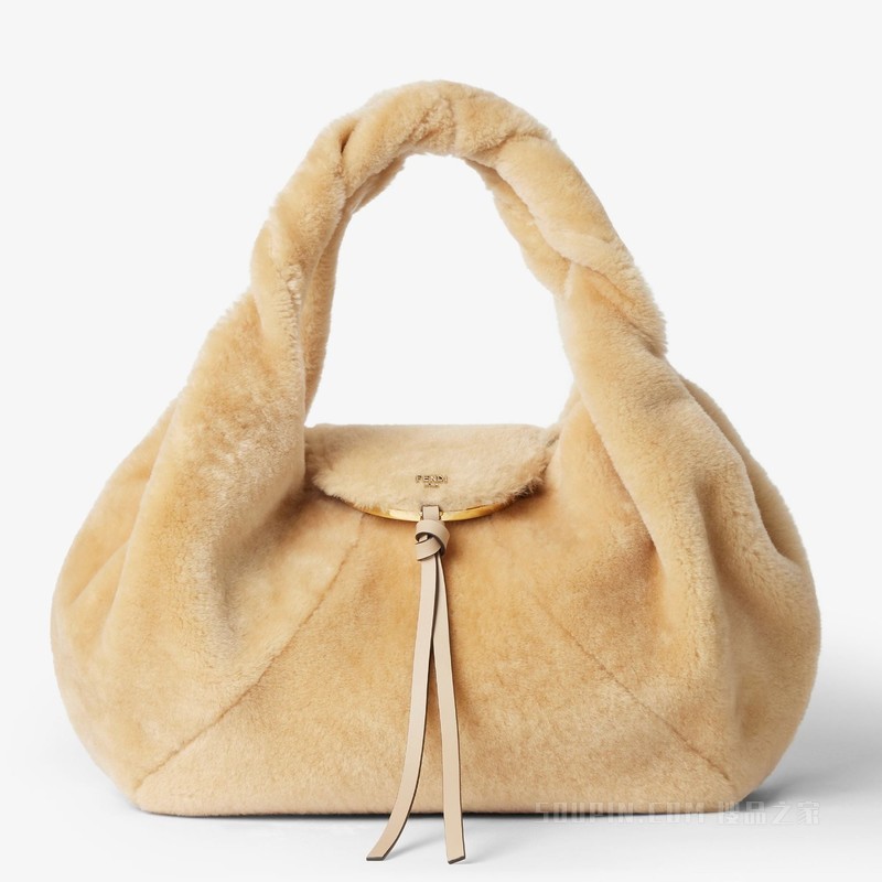 FENDI Spy 米色羊剪毛手袋