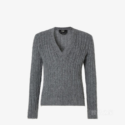 毛衣 灰色羊毛与马海毛混纺毛衣