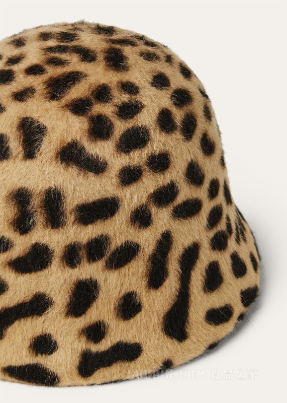 Eva女士帽子 PELO LEPRE TINTO POLONIA, Rabbit Fur