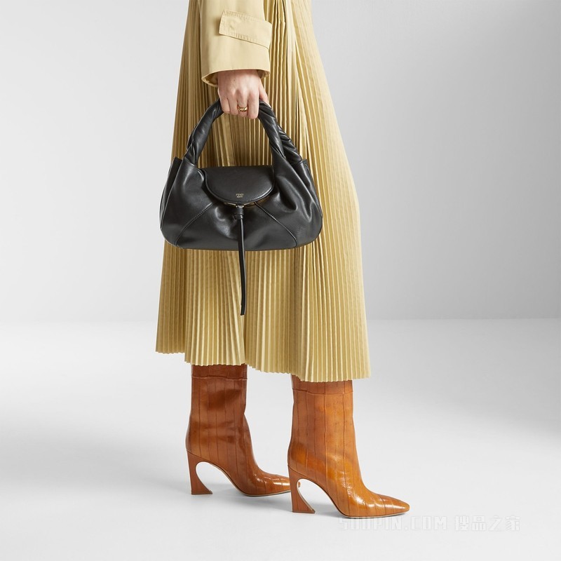 FENDI Arco 米色盲鳗皮革靴子