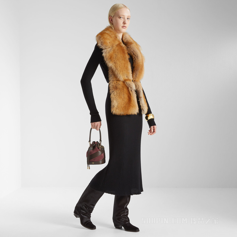 连衣裙 黑色羊毛连衣裙