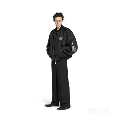 BOMBER大号版型夹克