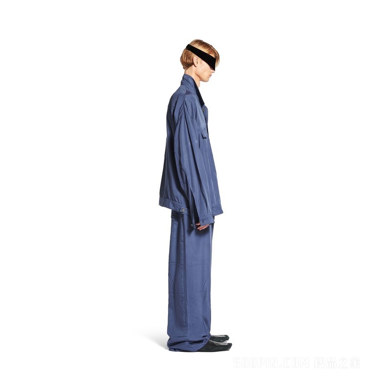 垂坠牛仔夹克