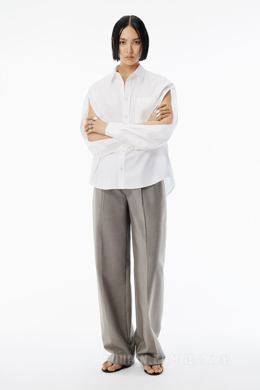 白色棉质开衩袖衬衫