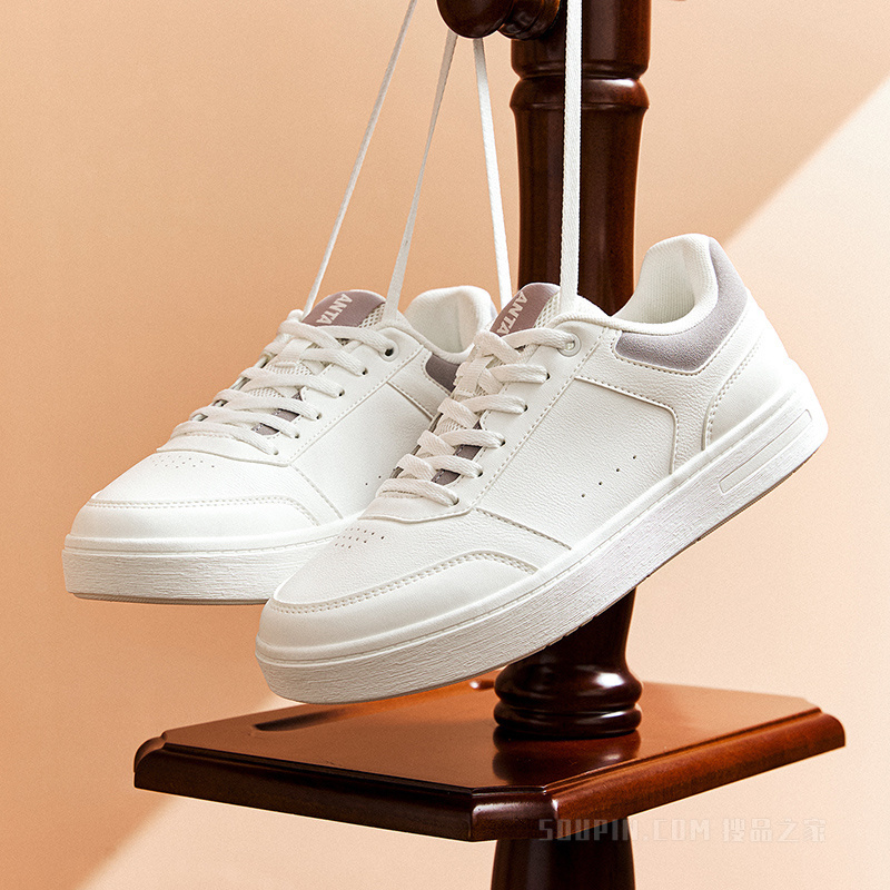 安踏轻风女子经典板鞋