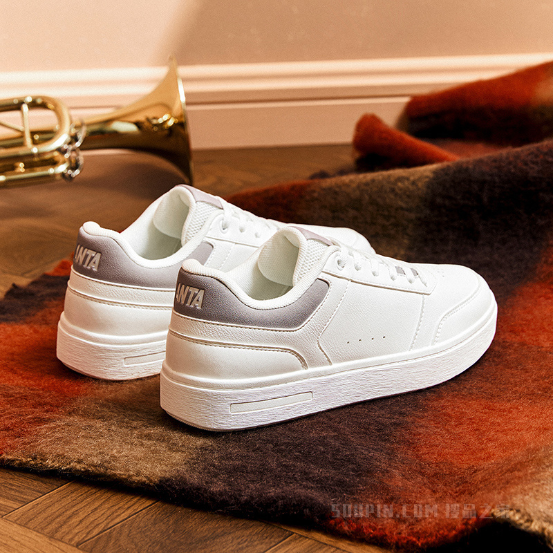 安踏轻风女子经典板鞋