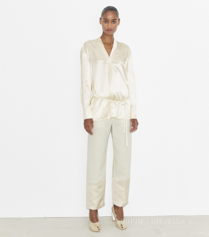 粘纤上衣 法式奶油色