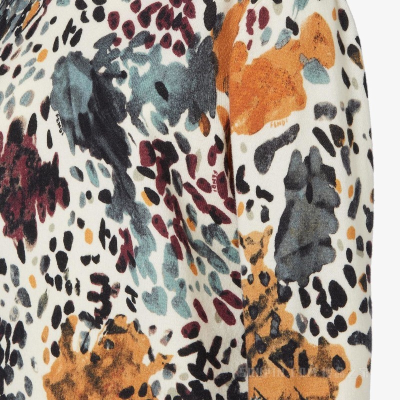 毛衣 白色羊毛和羊绒印花毛衣