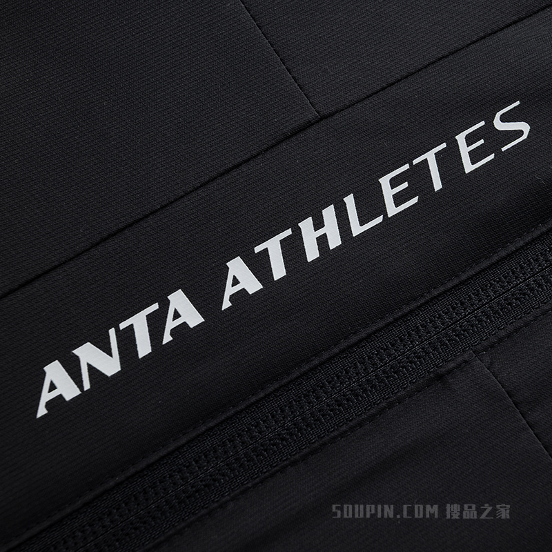 安踏综训系列男子防泼水棉服