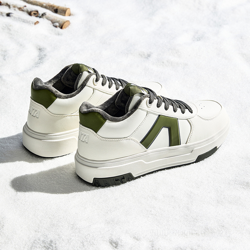 安踏A道男子板鞋棉鞋