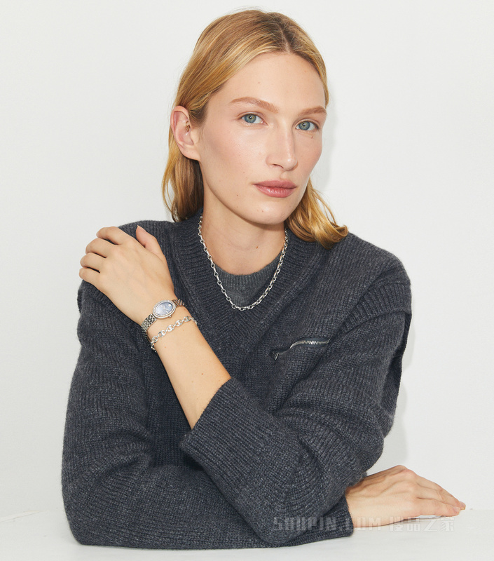 椭圆造型腕表 拼色