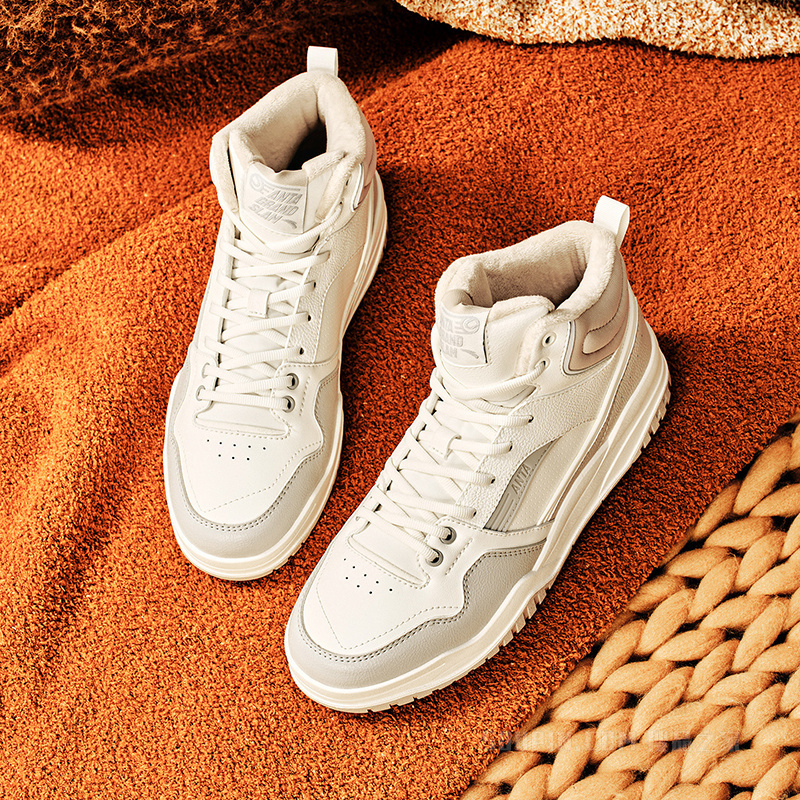 安踏满贯复古百搭女子板鞋棉鞋