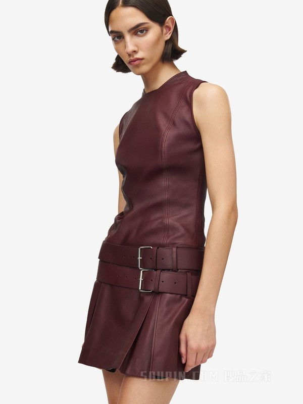皮革双腰带迷你连衣裙