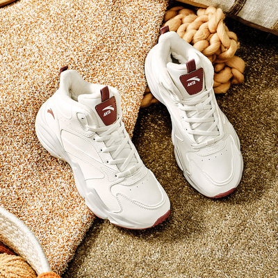 安踏引力女子休闲棉鞋