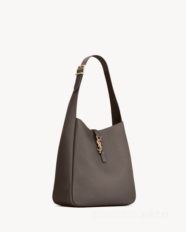 LE 5 À 7大号柔软粒面皮革手袋