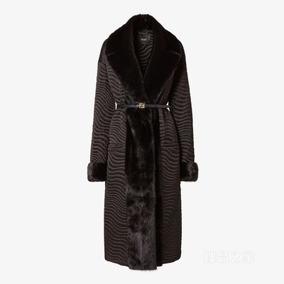 外套 黑色缎面和貂皮外套