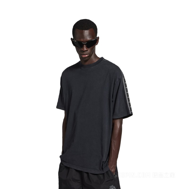 STRIPE中号版型T恤