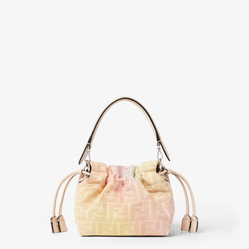 Fantastic FENDI Future Mamma Baguette小号手袋