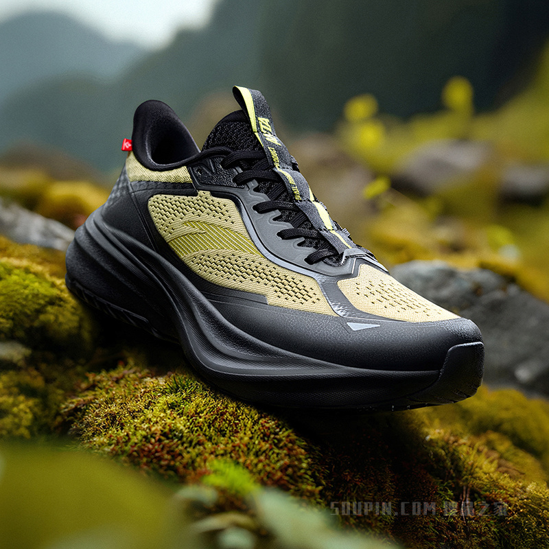 安踏昆仑男子跑鞋