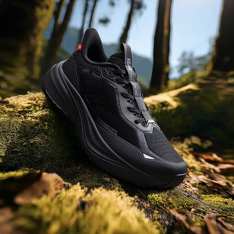 安踏昆仑男子跑鞋