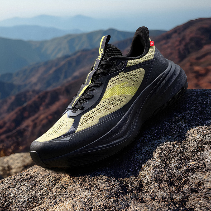 安踏昆仑男子跑鞋