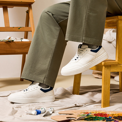 安踏轻风男子经典板鞋