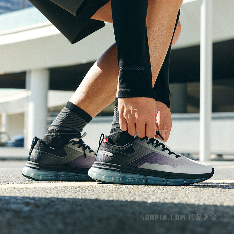 安踏弹力胶冬季男子慢跑跑鞋