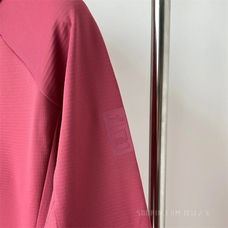 安踏×国家地理女子长袖针织衫