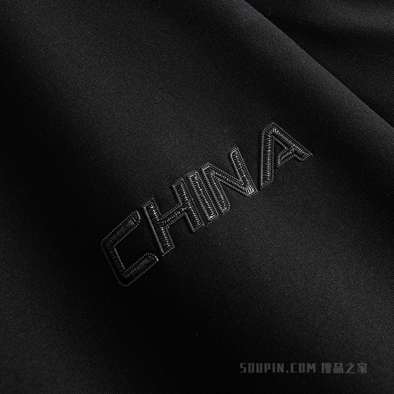 安踏综训系列ANTACHN女子防泼水运动厚外套