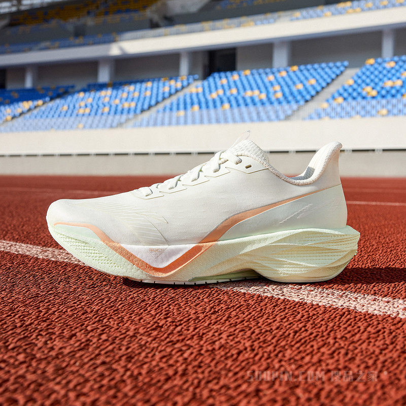 安踏马赫6代女子竞速训练跑鞋