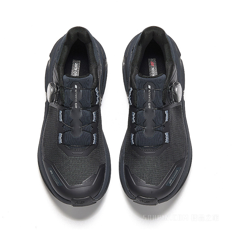 安踏冠军荣耀3代舒适缓震女子跑鞋