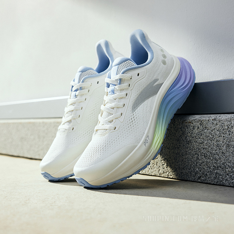 安踏旅步2代PG7全新中底科技女子舒适缓震跑鞋