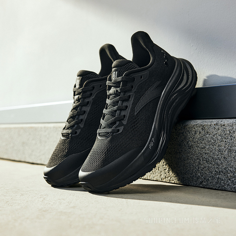 安踏旅步2代PG7全新中底科技女子舒适缓震跑鞋