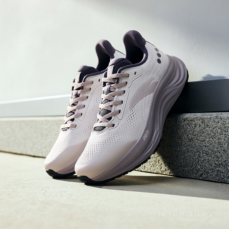 安踏旅步2代PG7全新中底科技女子舒适缓震跑鞋