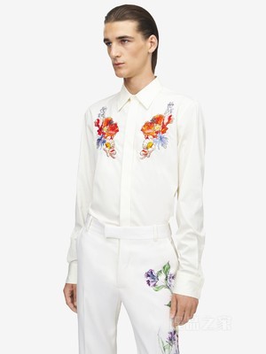草甸花卉刺绣衬衫