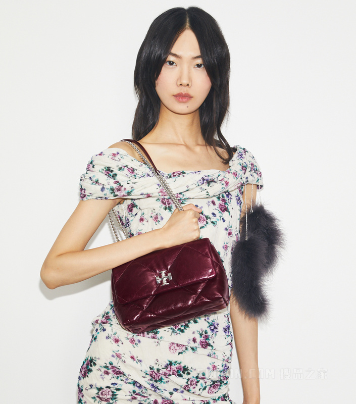 【马年特别系列】Kira 菱格纹绗缝小号做旧肩背包 深洋红色