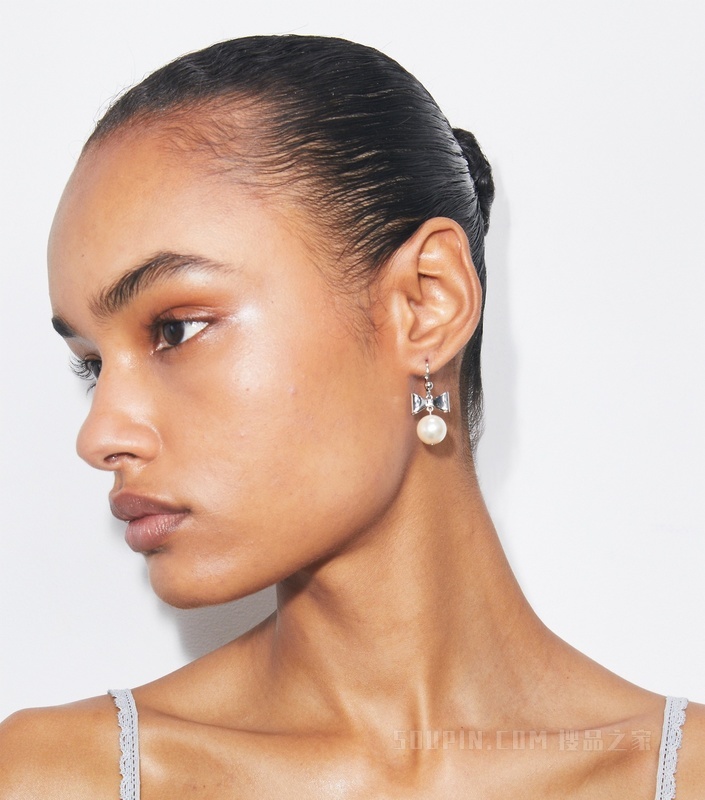 【礼物】Curiosity 奇思妙想系列蝴蝶结珍珠耳环 Tory 银/珍珠色