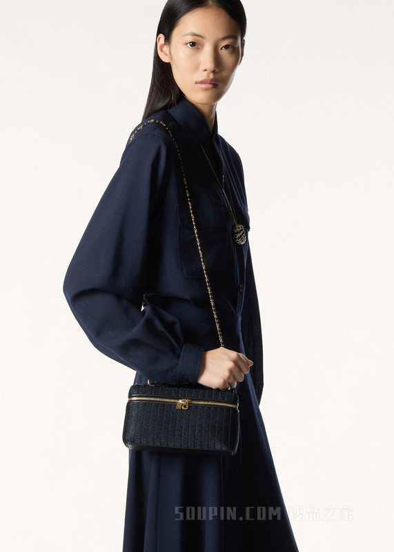 Extra Pocket L19 手拿包 桑蚕丝