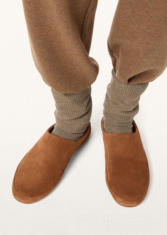 Tomori Walk男士鞋履 二层小牛皮绒面革